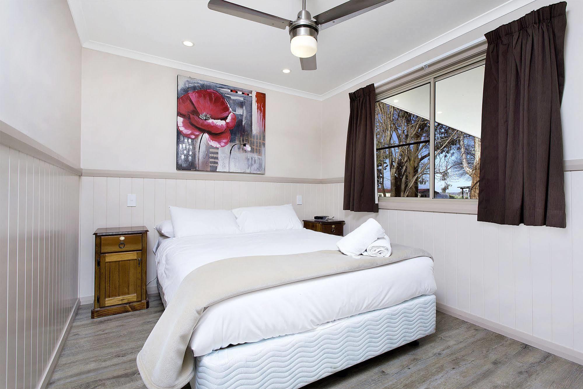 Armidale Tourist Park Hotel ภายนอก รูปภาพ