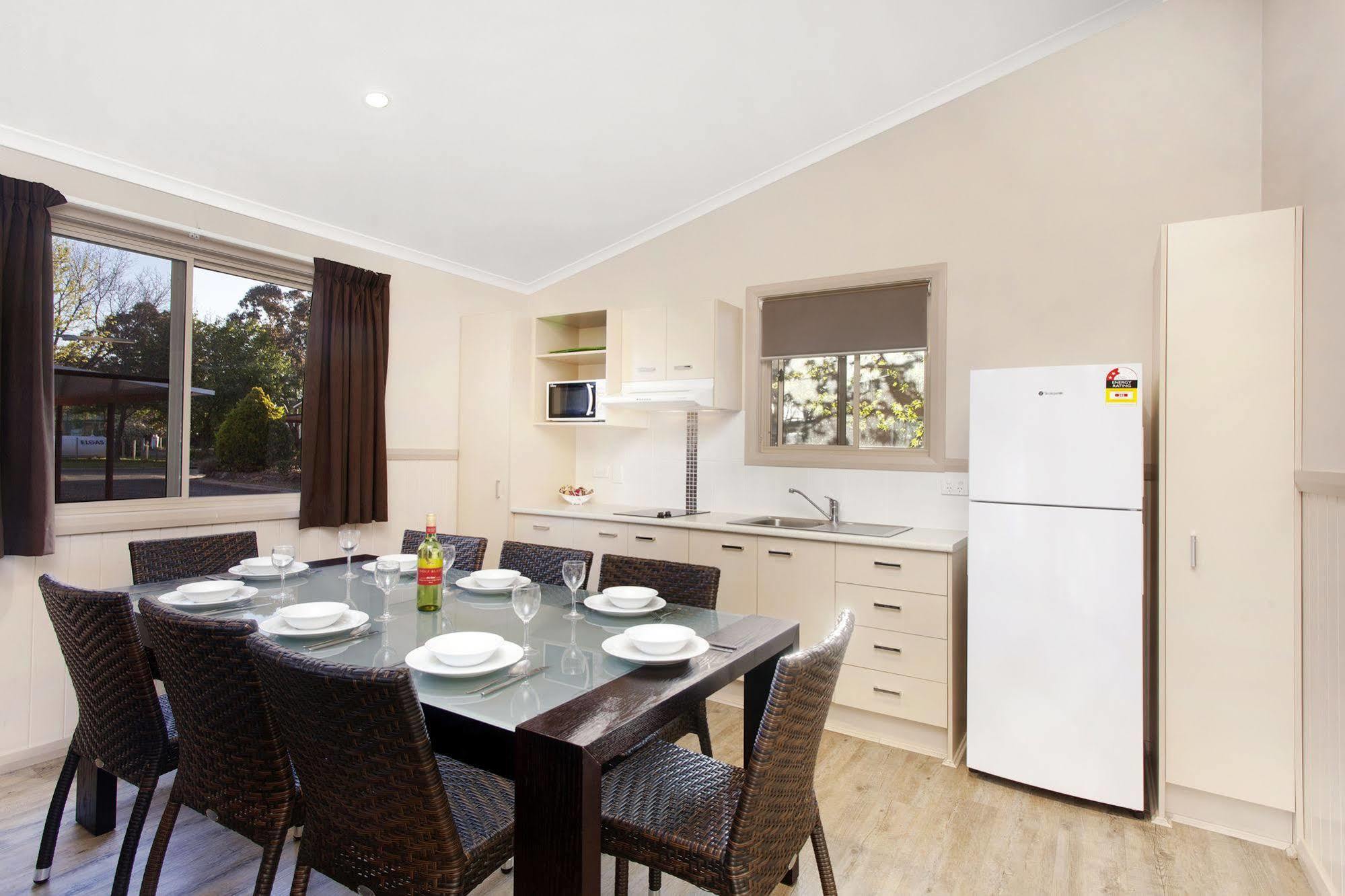 Armidale Tourist Park Hotel ภายนอก รูปภาพ