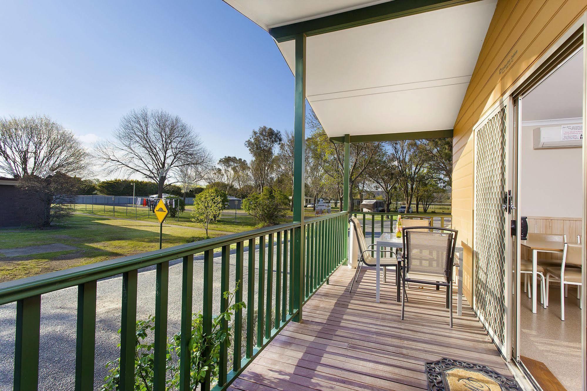 Armidale Tourist Park Hotel ภายนอก รูปภาพ